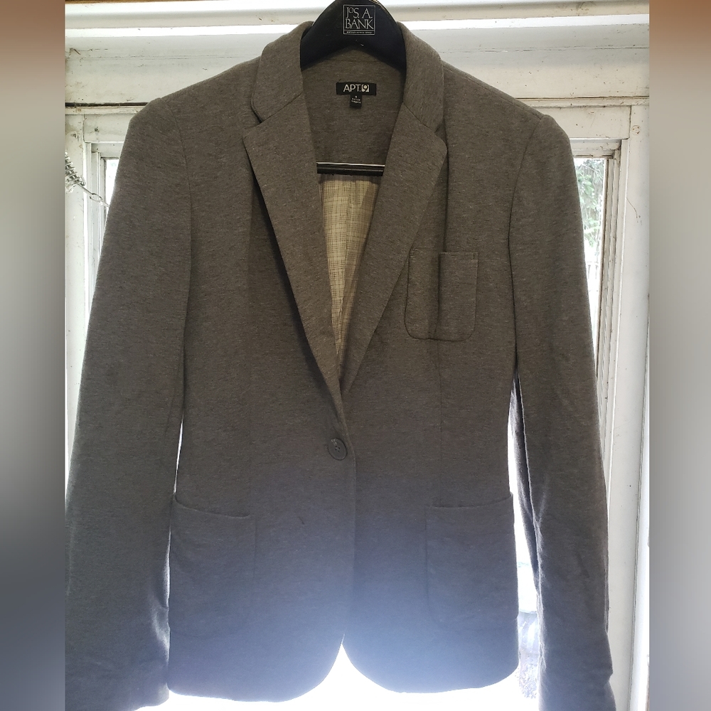Apt 9 light grey blazer sz6